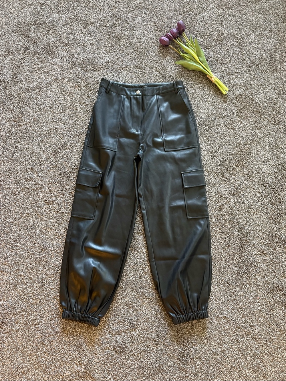 Forever 21 Faux Leather High-Waist Pants in Black